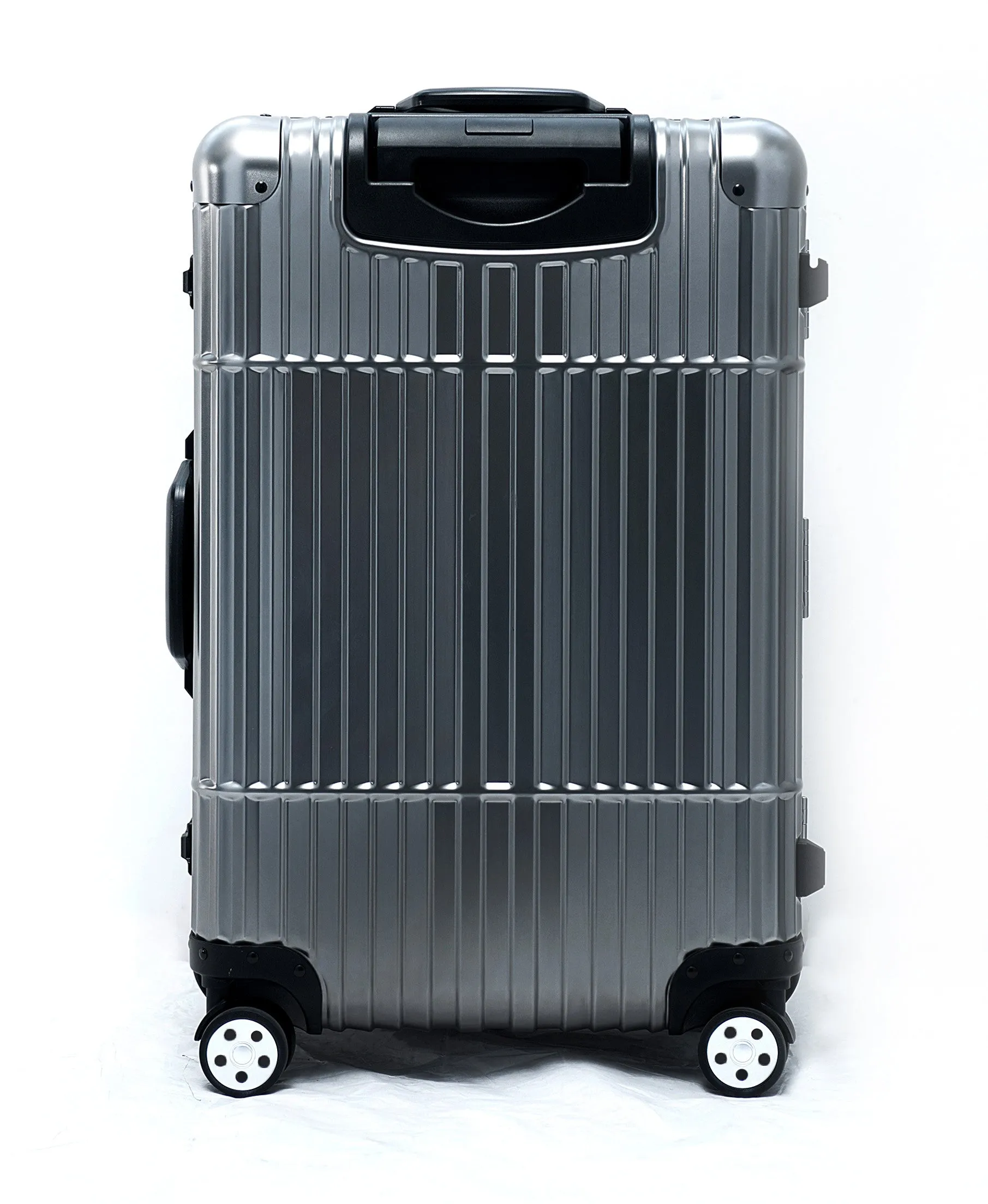 28" Aluminum Luggage (Gunmetal)