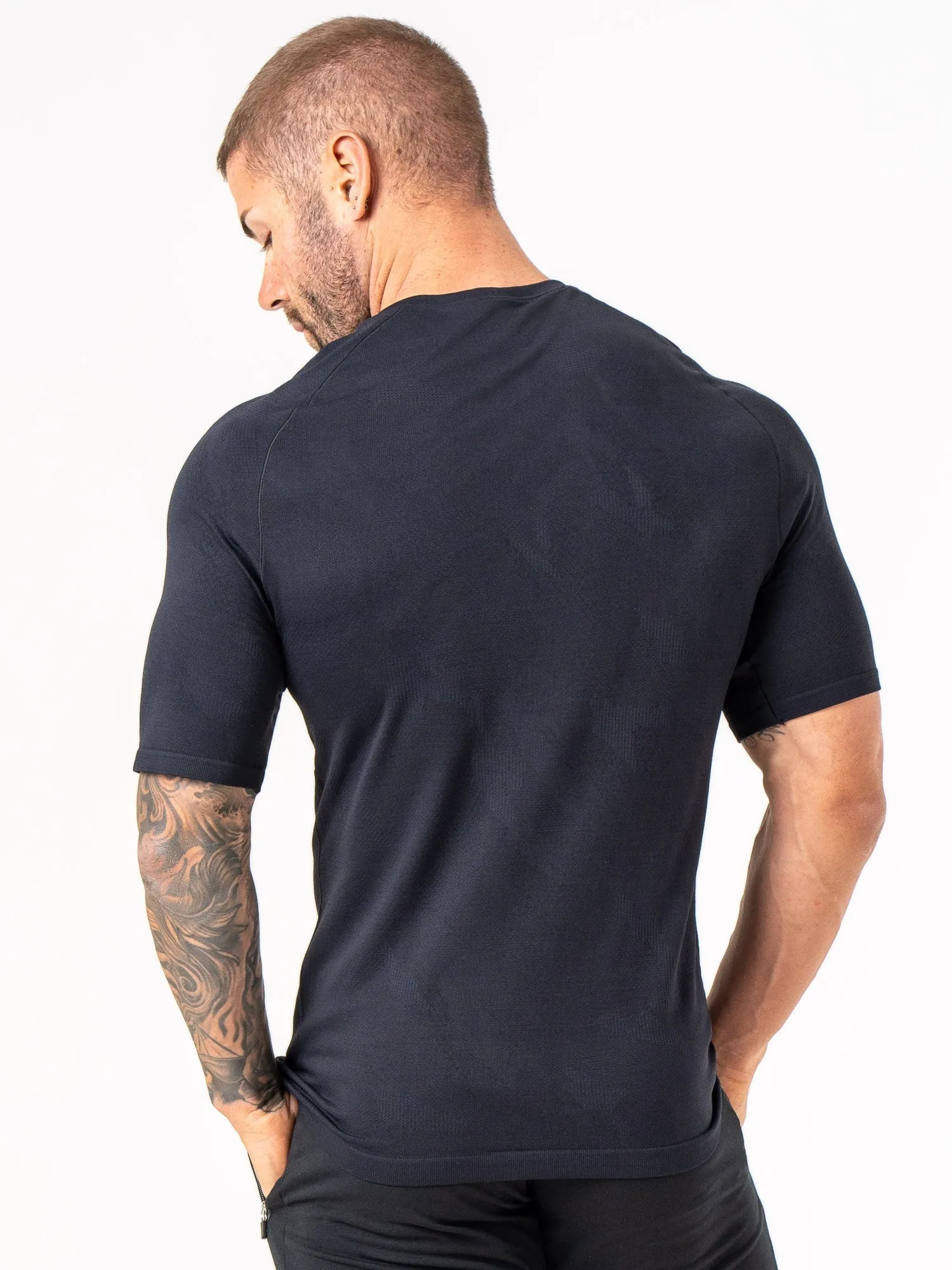 Aero Core Seamless T-Shirt - Black