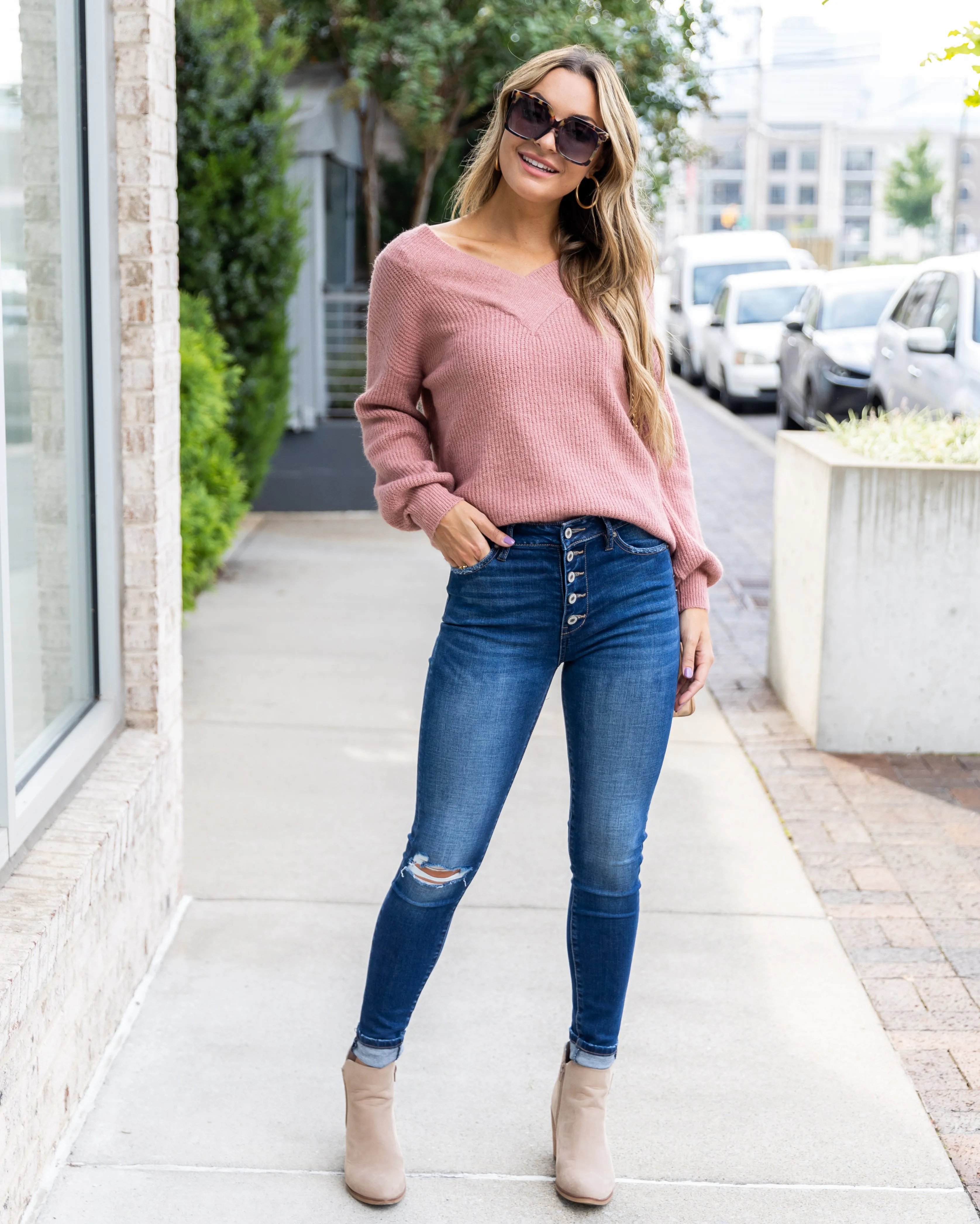 Amaya V-Neck Ribbed Sweater - Blush