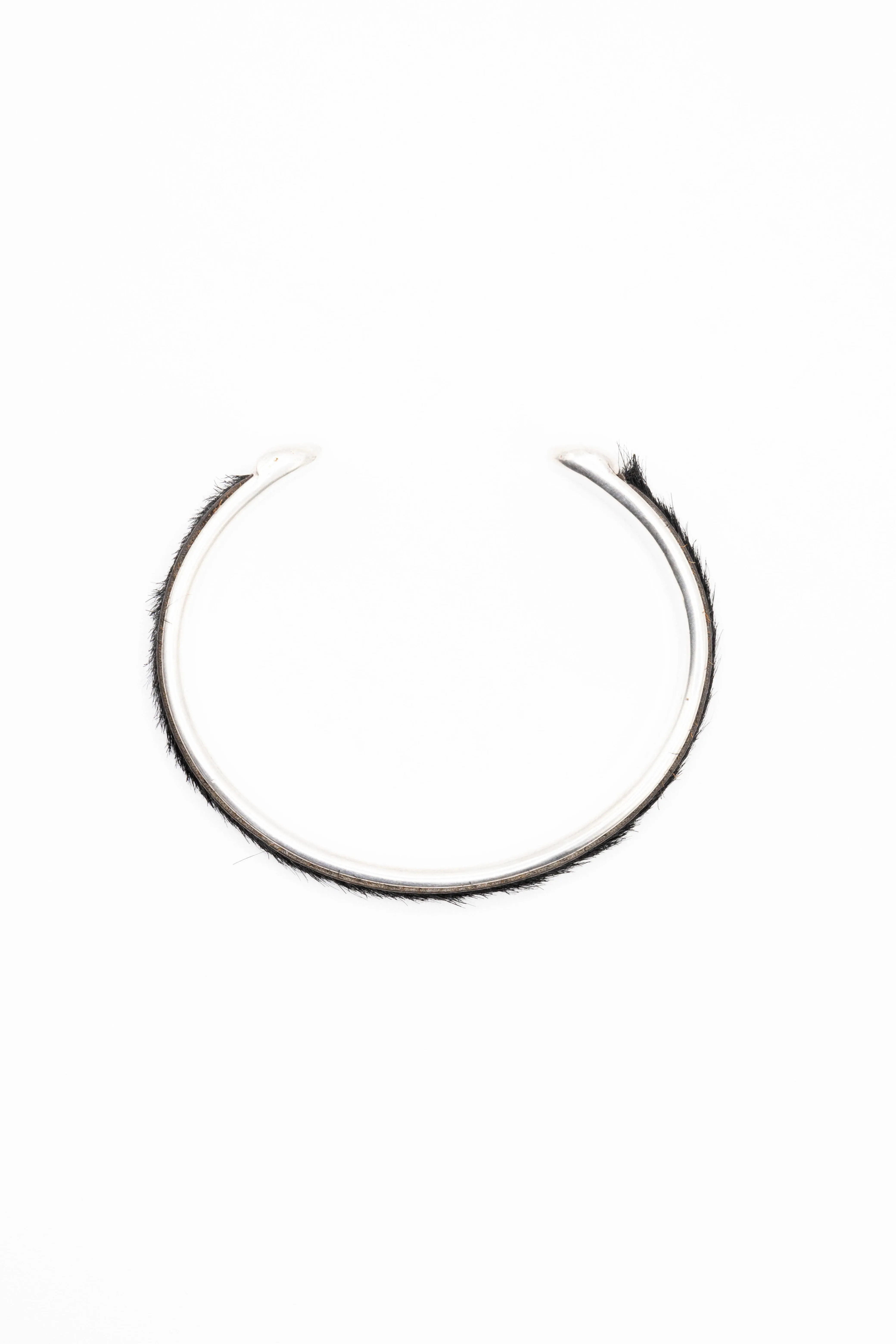 B1715BLACK HAIRY OPEN BANGLE