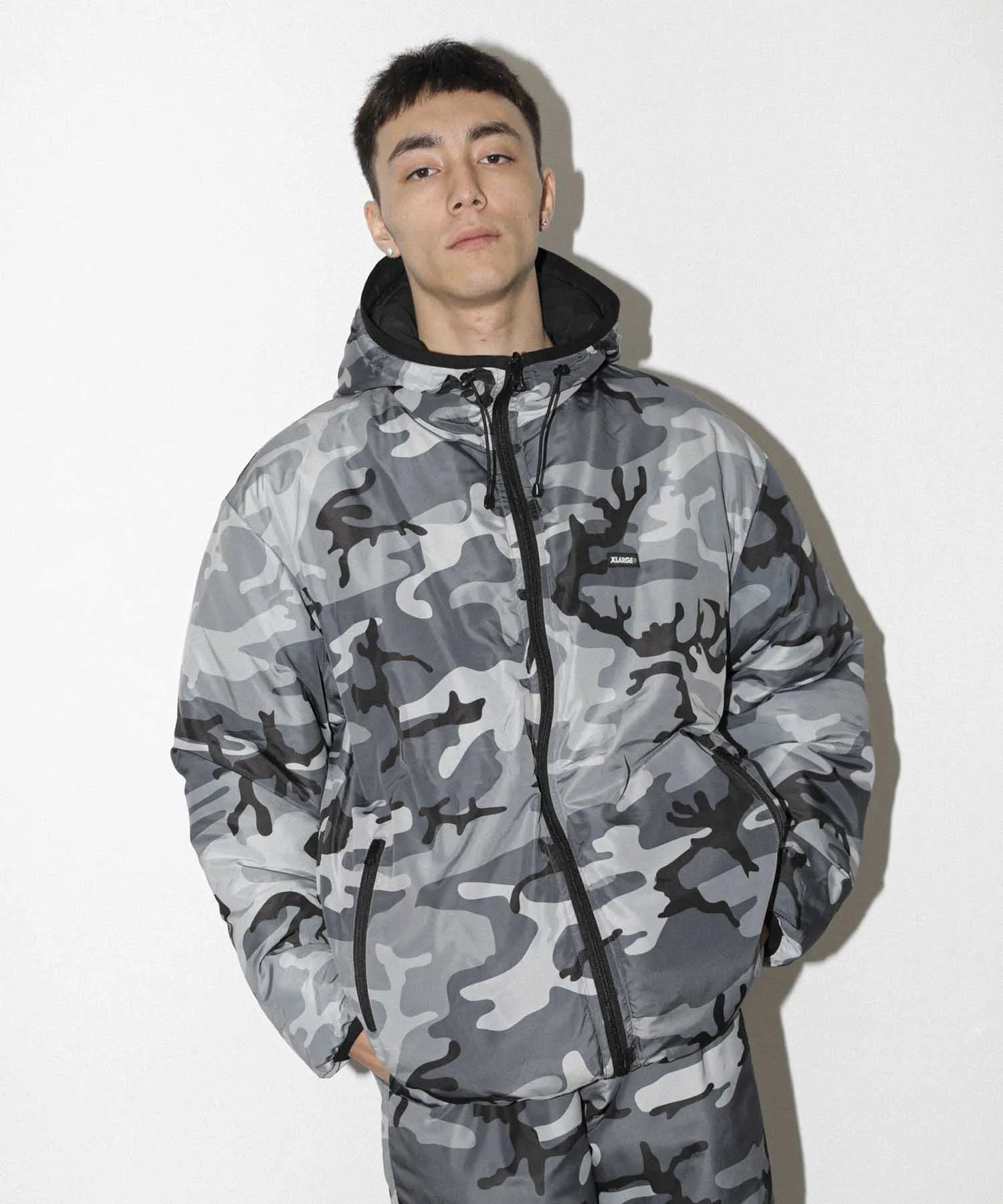 REVERSIBLE HOODED CAMO JACKET