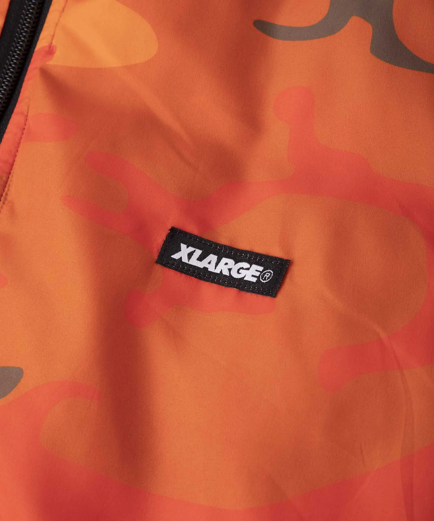 REVERSIBLE HOODED CAMO JACKET