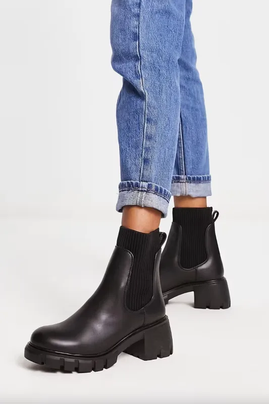 Ribbed Ankle Platform Booties