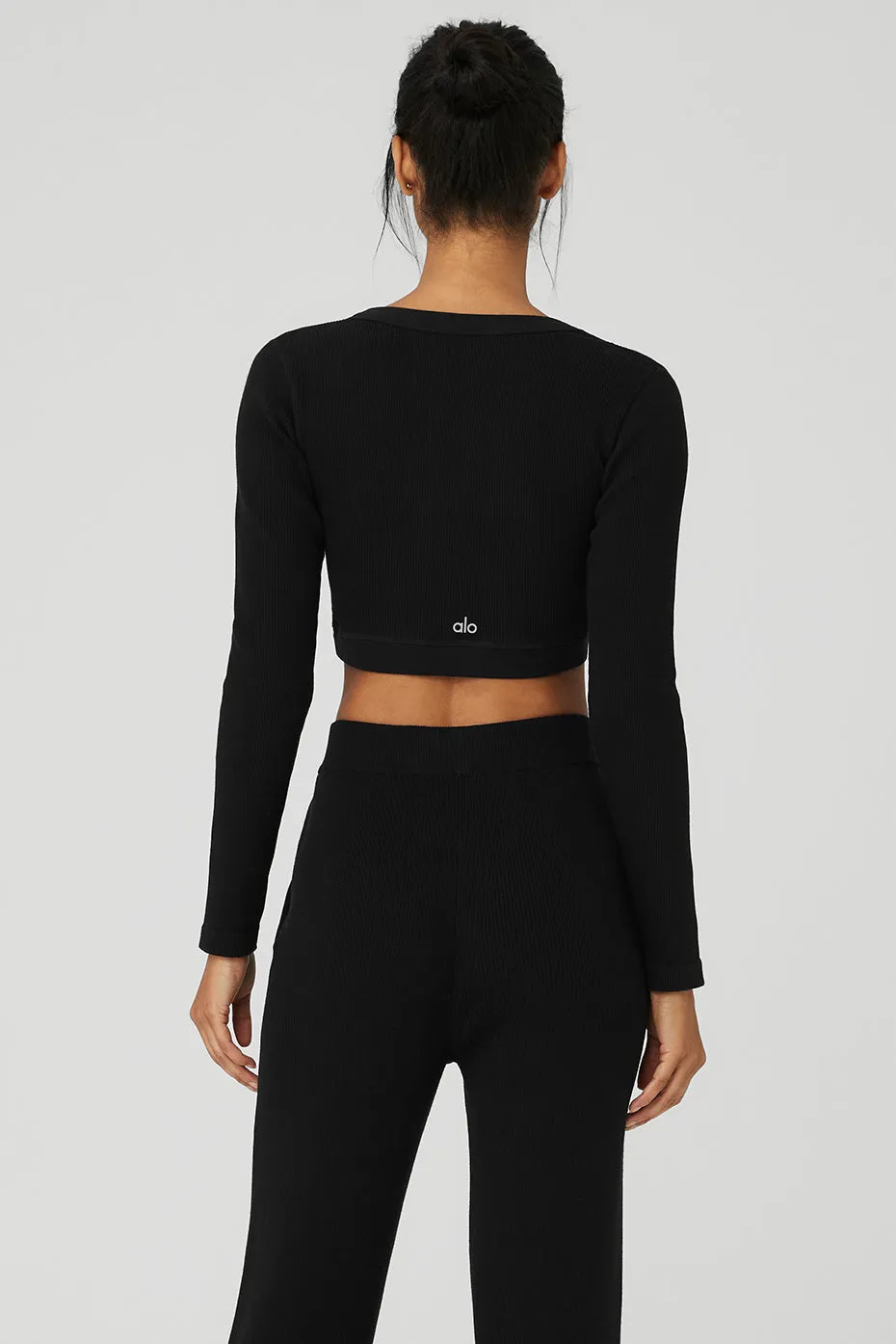 Seamless Ribbed Cropped Serene Long Sleeve - Black