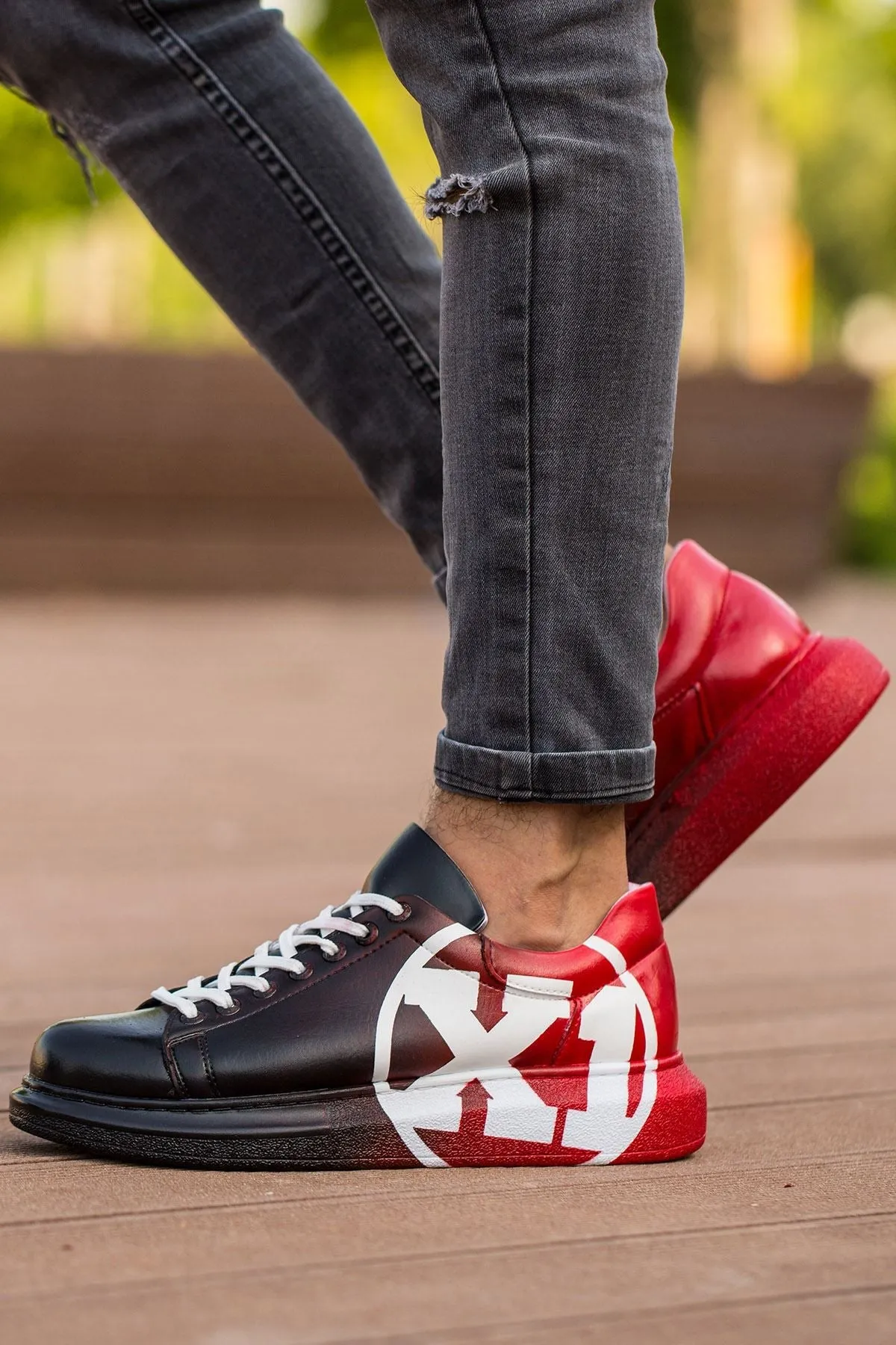 Sneakerjeans Black Red Graffiti Sneaker CH445