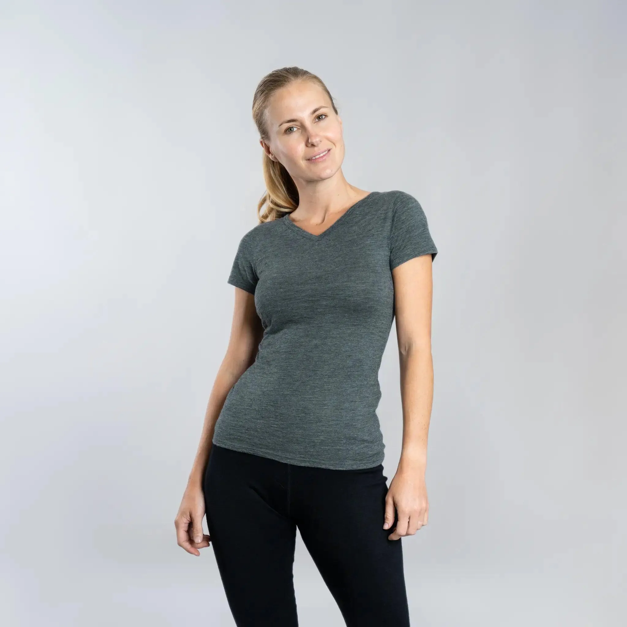 Women's Alpaca Wool Shirt: 160 Ultralight V-Neck