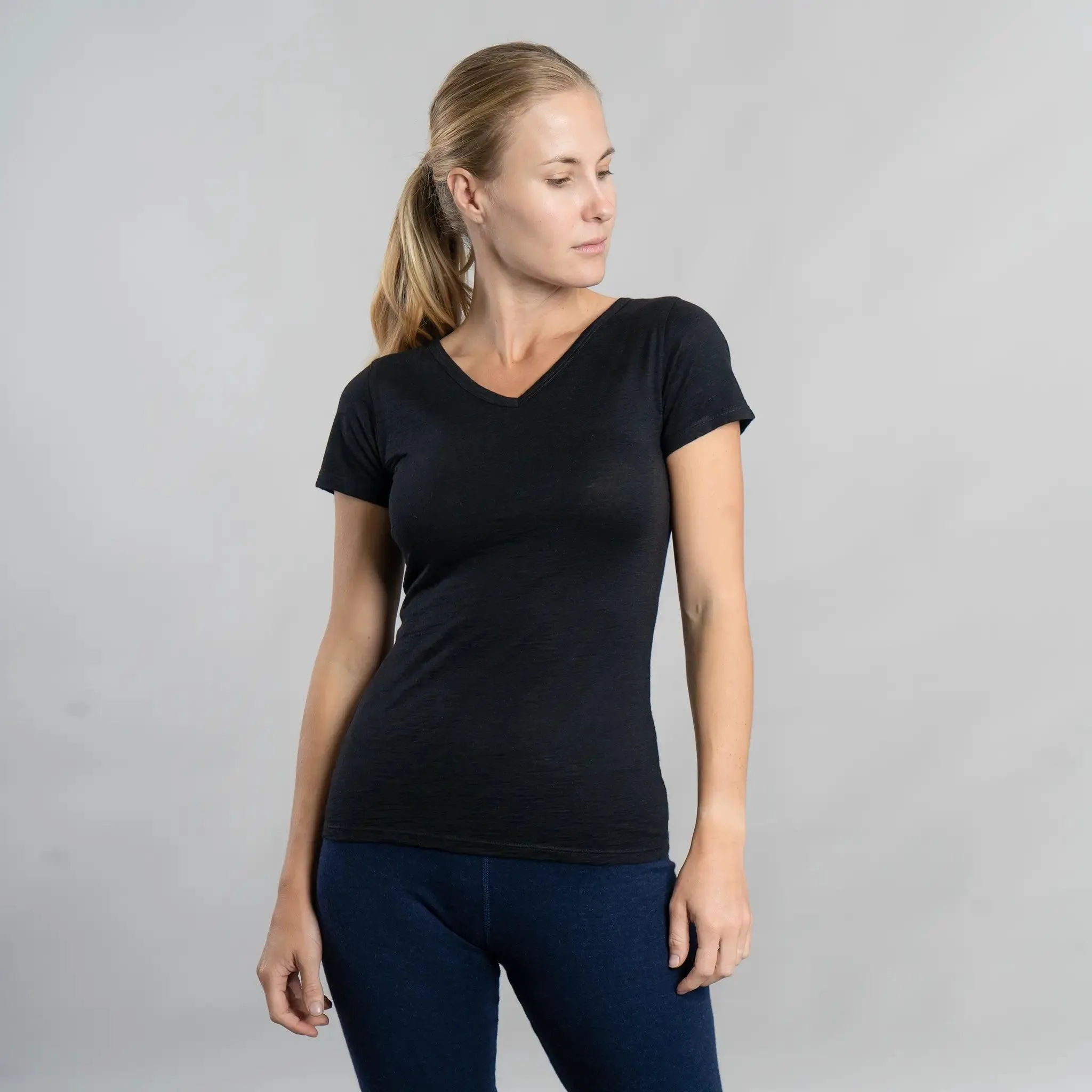 Women's Alpaca Wool Shirt: 160 Ultralight V-Neck