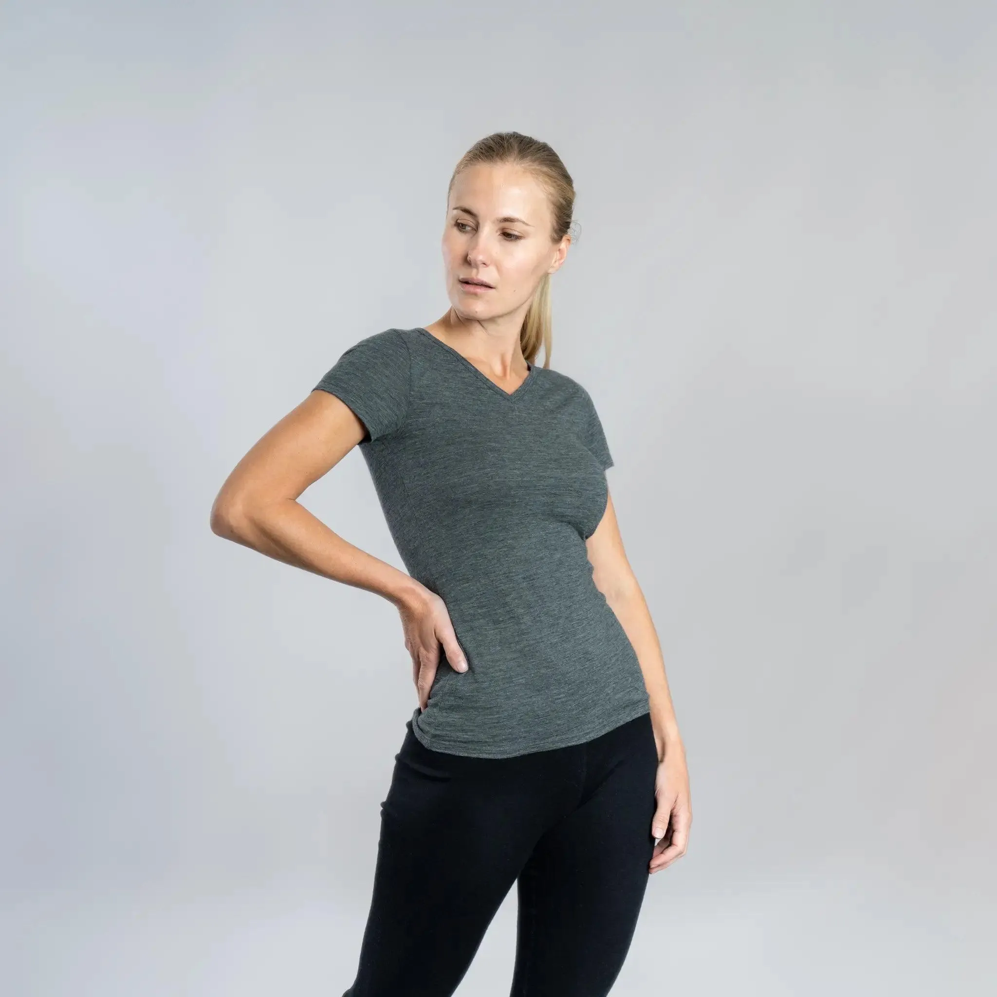 Women's Alpaca Wool Shirt: 160 Ultralight V-Neck