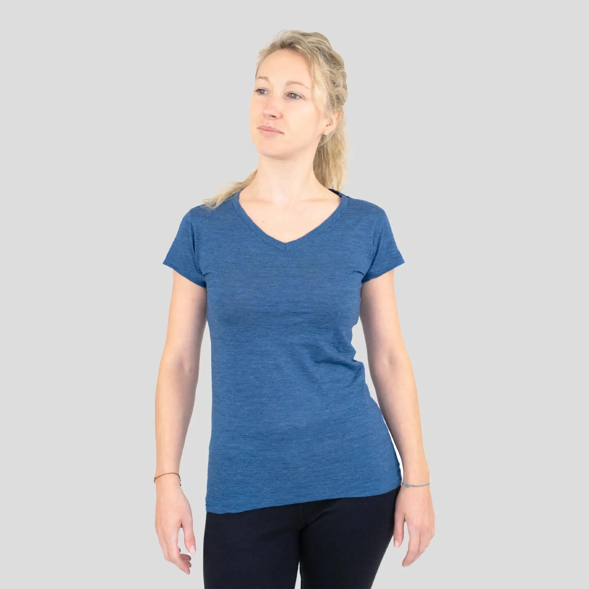 Women's Alpaca Wool Shirt: 160 Ultralight V-Neck