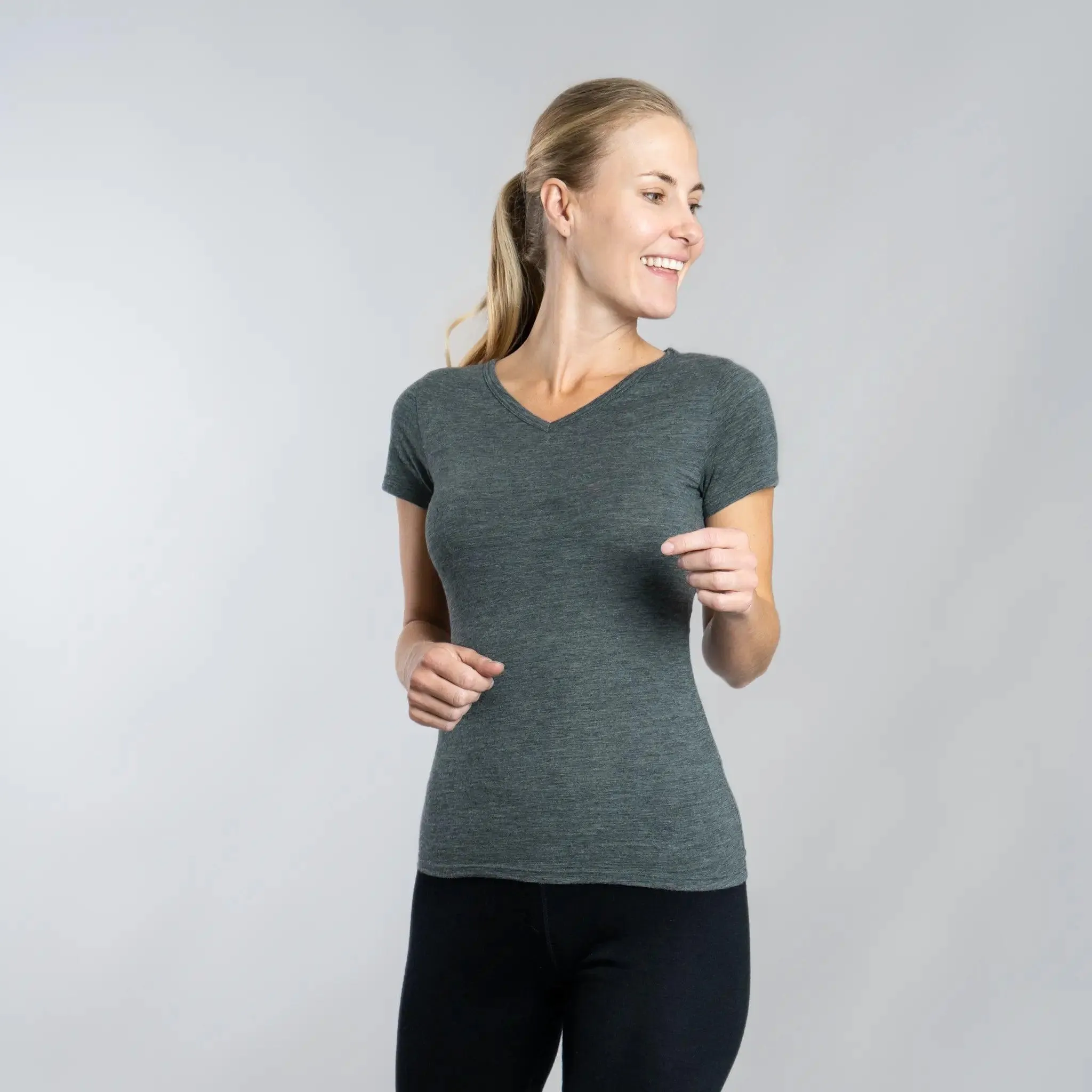 Women's Alpaca Wool Shirt: 160 Ultralight V-Neck