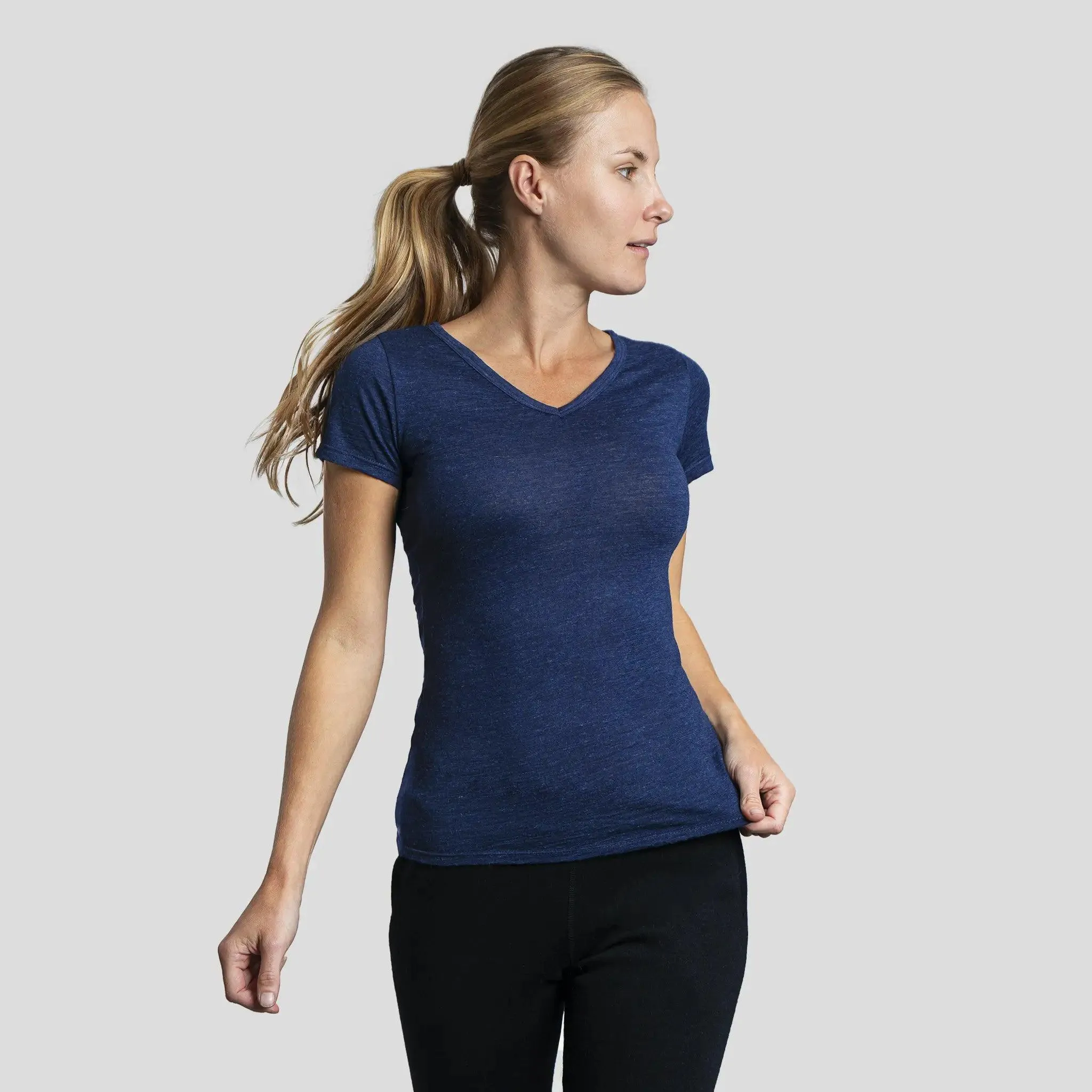 Women's Alpaca Wool Shirt: 160 Ultralight V-Neck