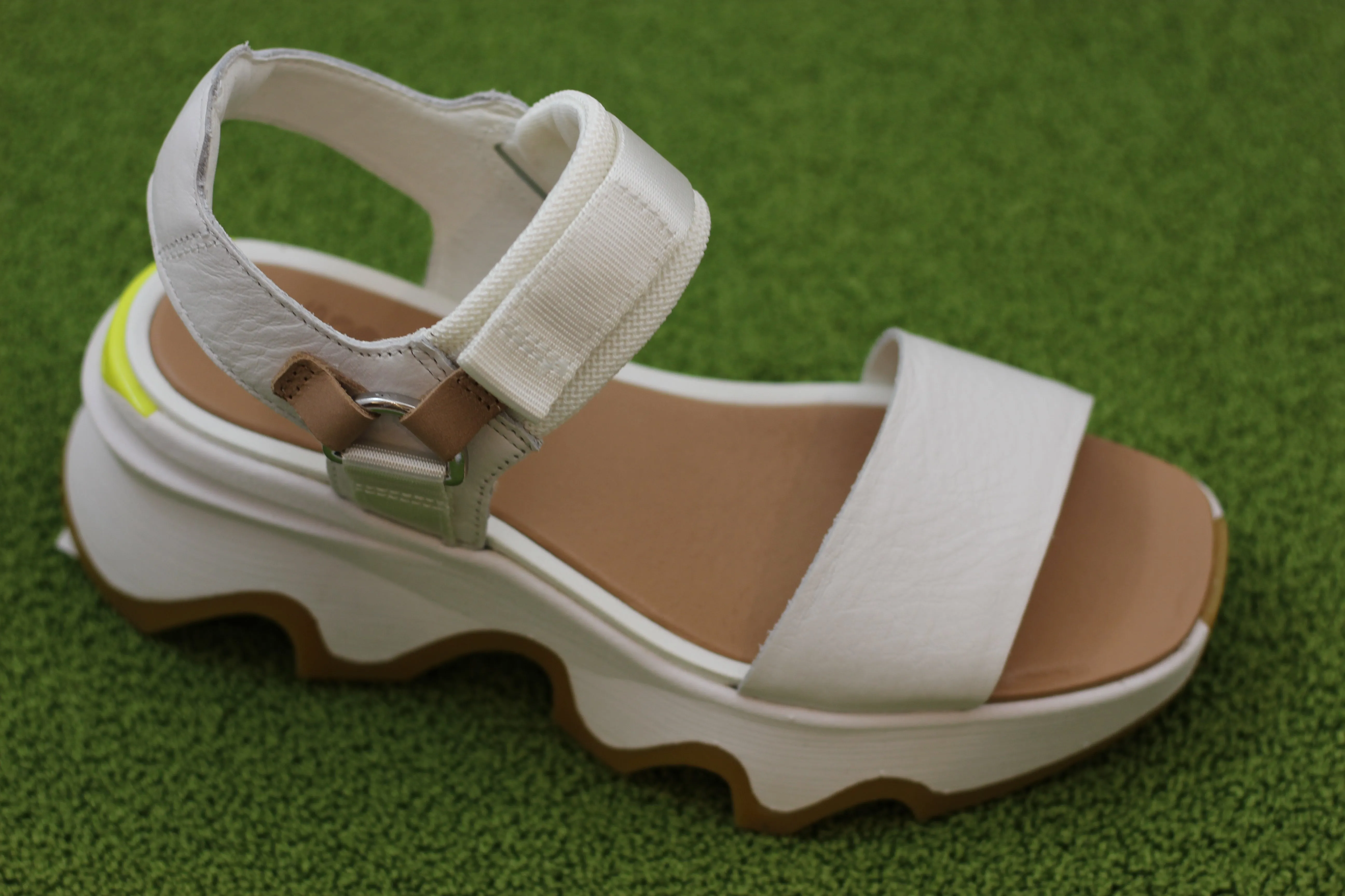 Women's Kinetic Impact Sandal - Sea Salt Leather